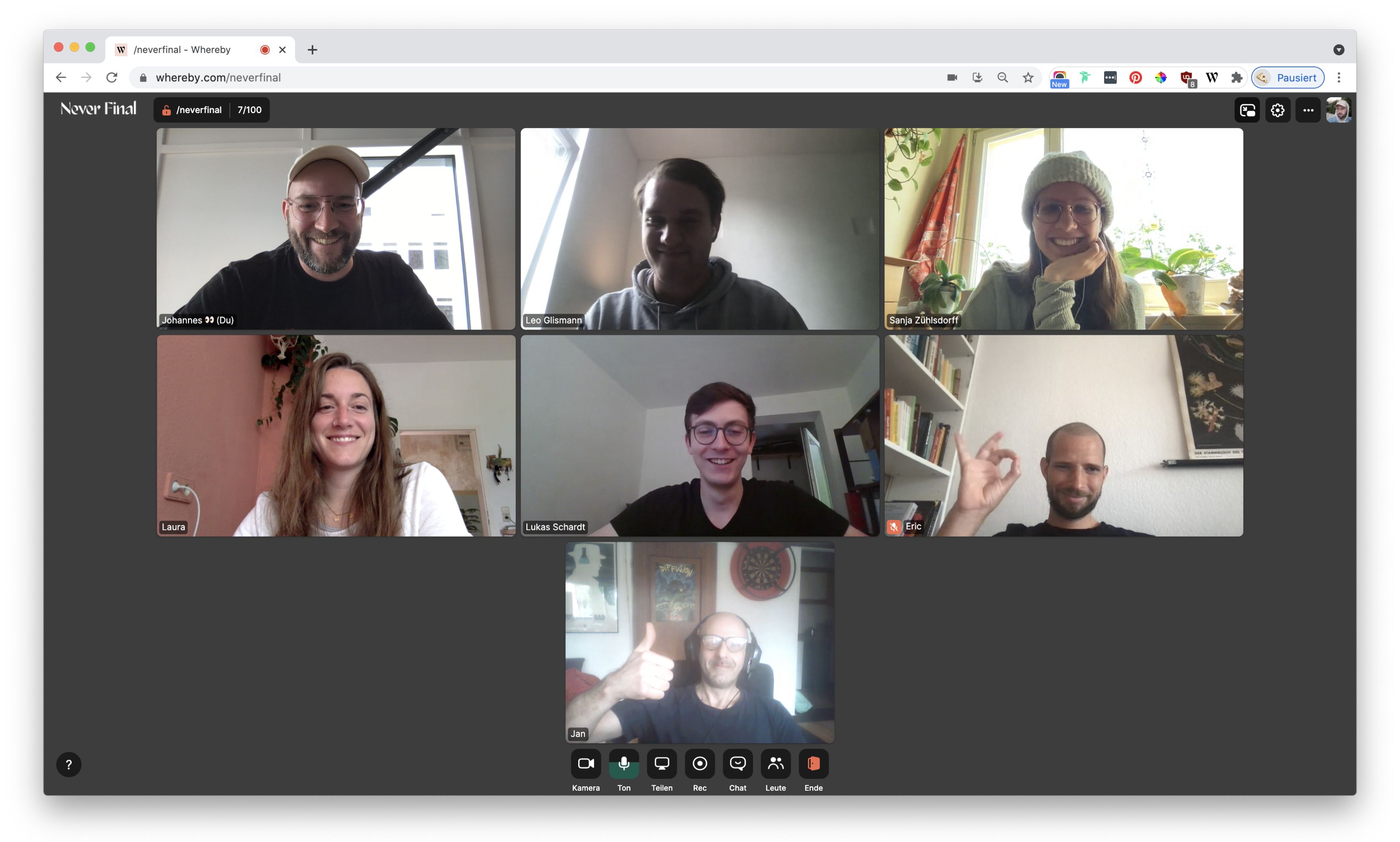 Picture of a part of our team in an online meeting.